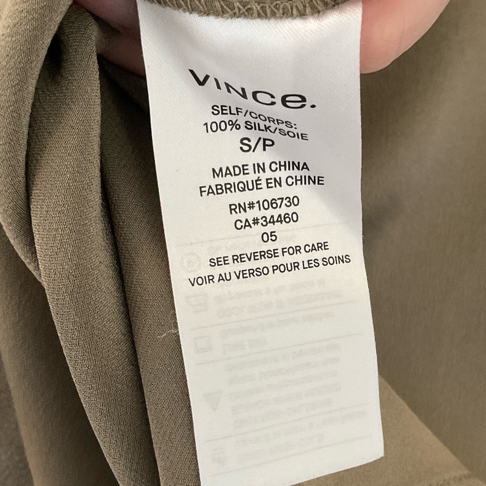 Vince 100% Silk Satin Blouse Olive Green Small Classic Office Luxury - Picture 6 of 6
